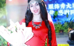 主动把奶头放进男朋友嘴巴里